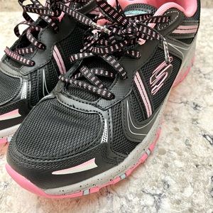 Skechers Women Trail Hillcrest 8.5 Black & Pink, memory foam (no box/never worn)